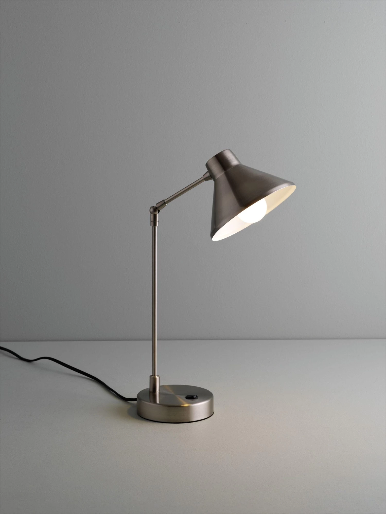 Habitat Bobby Metal Desk Lamp - Silver 3 Habitat Bobby Metal Desk Lamp - Silver - Image 3