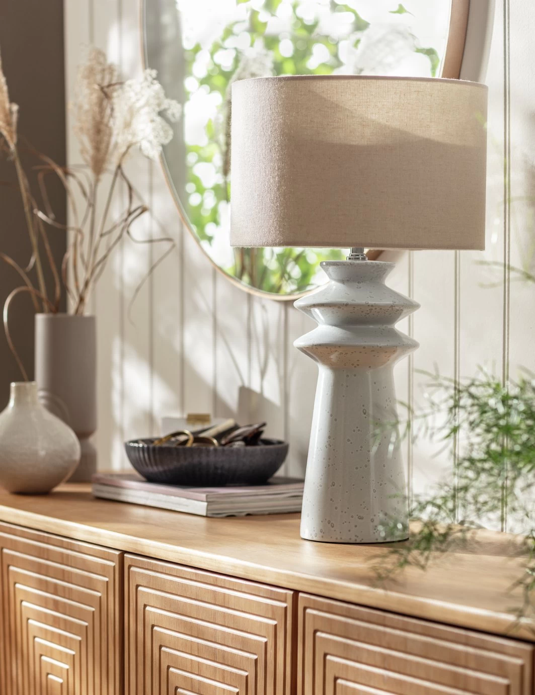 Habitat Astraeus Ceramic Table Lamp - White & Cream 9 Habitat Astraeus Ceramic Table Lamp - White & Cream - Image 9